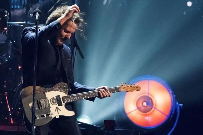 Rock Hall 2017 class includes Pearl Jam, Tupac and Journey | iNFOnews.ca