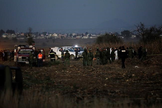 4 arrested in Mexico crash that killed current, ex-governor | iNFOnews.ca CP634107351