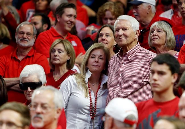 Lute Olson, Hall of Fame coach, Arizona icon, dies at 85 | iNFOnews.ca