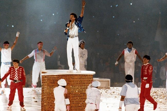 All Night Long: Lionel Richie recalls closing 1984 Olympics | iNFOnews.ca All Night Long: Lionel Richie recalls closing 1984 Olympics | iNFOnews.ca