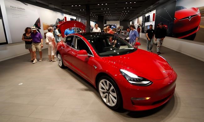 Tesla's online-only sales approach comes with big risks | iNFOnews.ca