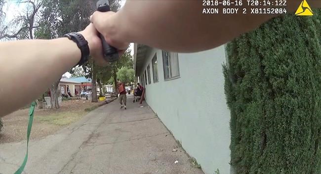 LAPD chief: Officers kill a hostage for 1st time in 13 years | iNFOnews.ca