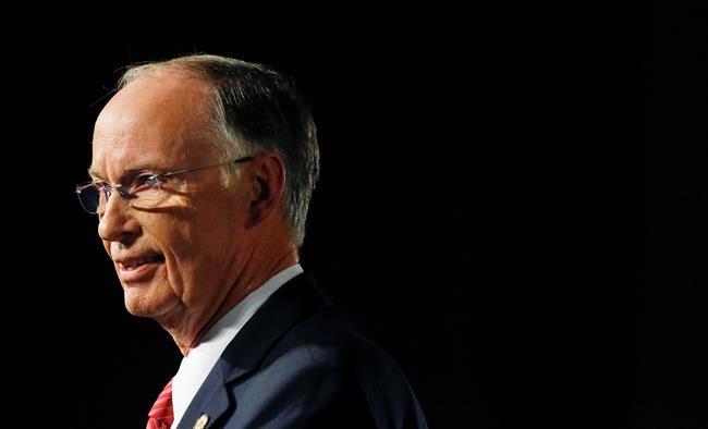 Ethics panel sends Alabama governor's case to prosecutors | iNFOnews.ca