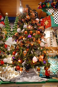 Holiday creep is here to stay: Look no further than Halloween for ugly sweaters, festive trees | iNFOnews.ca Holiday creep is here to stay: Look no further than Halloween for ugly sweaters, festive trees | iNFOnews.ca