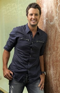 Country stars Luke Bryan and Kimberly Perry co-host this year's CMA Music Festival TV special | iNFOnews.ca