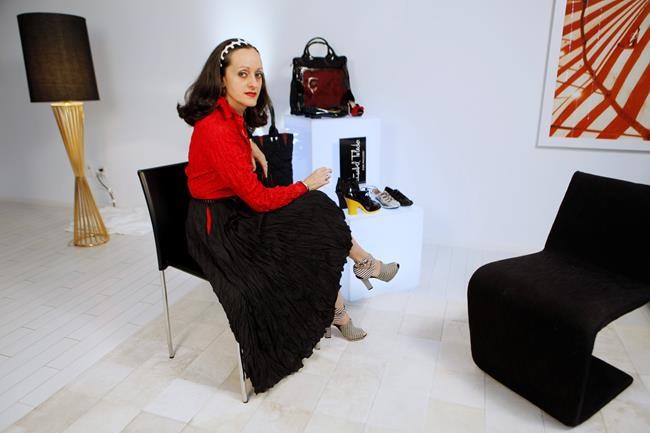 Fashion's Isabel Toledo, creator for Michelle Obama, dies | iNFOnews.ca