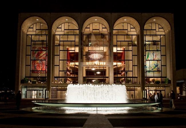 Met Opera attendance ticks up slightly from 2015-16 low | iNFOnews.ca