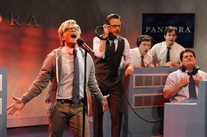 Singer Bruno Mars says he loved 'SNL' experience, would do it again; readies 2nd album | iNFOnews.ca CP20673553