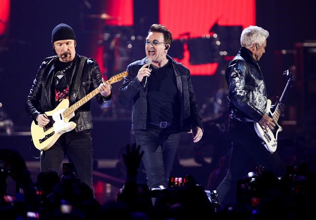 Bono recruits Julia Roberts, Channing Tatum for AIDS fight | iNFOnews.ca Bono recruits Julia Roberts, Channing Tatum for AIDS fight | iNFOnews.ca