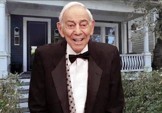 Herschell Gordon Lewis, 'godfather of gore,' dies at 87 | iNFOnews.ca Herschell Gordon Lewis, 'godfather of gore,' dies at 87 | iNFOnews.ca
