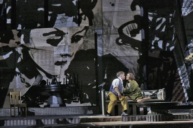 William Kentridge creates visual feast for Met's HD presentation of Berg's 'Lulu' | iNFOnews.ca CP35371198