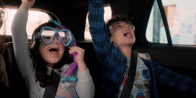 Review: In 'Yes Day,' kids get their way for 24 hours | iNFOnews.ca