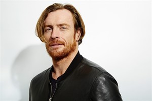 'Black Sails' star Toby Stephens not worried about mother Maggie Smith's review of his role | iNFOnews.ca CP26934421