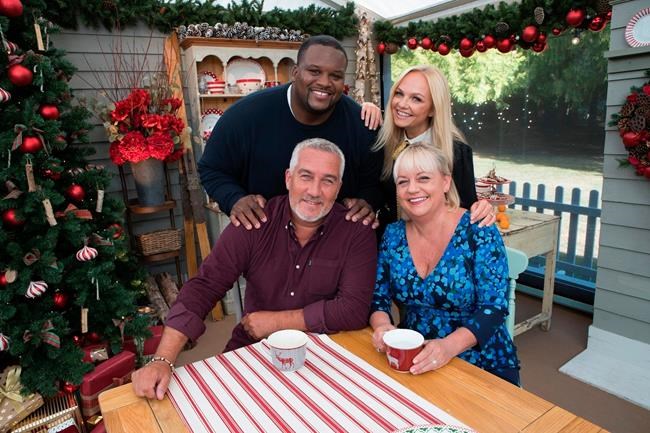 Snow inside, but hot outside as casts work on holiday shows | iNFOnews.ca Snow inside, but hot outside as casts work on holiday shows | iNFOnews.ca