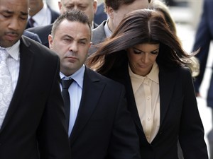 Judge nixes 'Real Housewives' star Teresa Giudice's bid to serve prison term in halfway house | iNFOnews.ca CP30391822