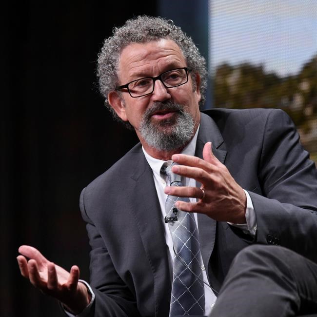 Study: More women, minorities being hired as TV directors | iNFOnews.ca Study: More women, minorities being hired as TV directors | iNFOnews.ca