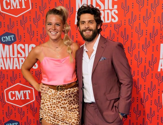 Country star Thomas Rhett announces 3rd daughter on the way | iNFOnews.ca