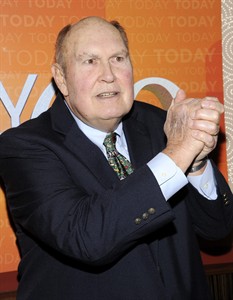 'Today' weathercaster Willard Scott marries girlfriend Paris Keena in 'surprise' wedding | iNFOnews.ca