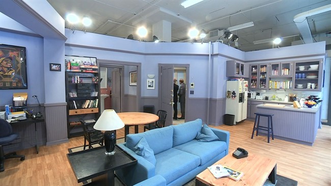 Hulu recreates Jerry Seinfeld's TV apartment in a New York pop-up | iNFOnews.ca CP33601346