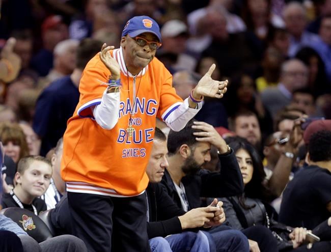 Spike Lee shells out for Knicks memorabilia at auction | iNFOnews.ca