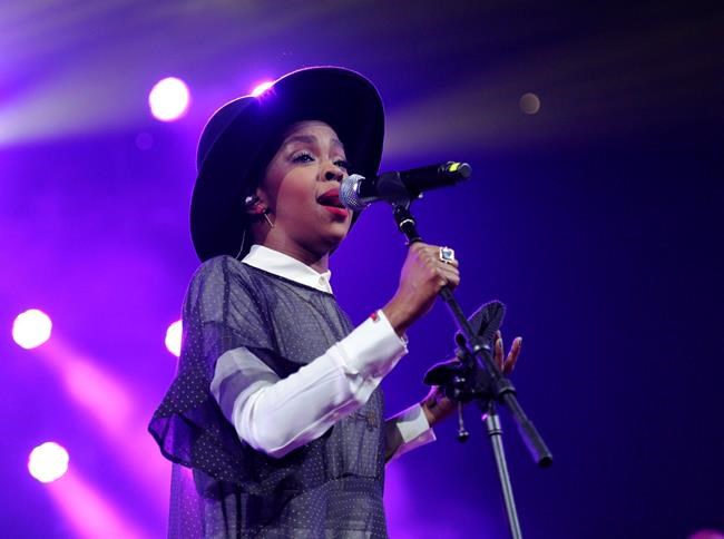 Fans bail as Lauryn Hill is 3 hours late for Pittsburgh show | iNFOnews.ca