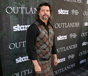 Starz' new series 'Outlander' brings bestselling novels to life in a sexy, adventurous past | iNFOnews.ca CP29331779