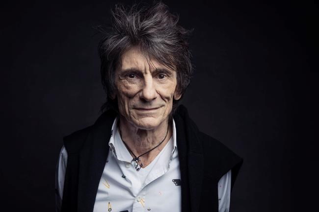 Rep: Ronnie Wood has lung lesion successfully removed | iNFOnews.ca CP1833555150