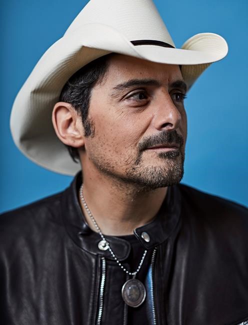 Brad Paisley happy to be butt of jokes in variety special | iNFOnews.ca