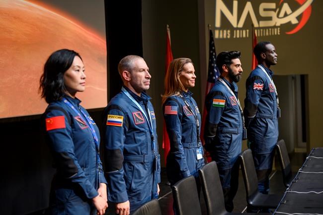 Hilary Swank leads a mission to Mars in Netflix's 'Away' | iNFOnews.ca Hilary Swank leads a mission to Mars in Netflix's 'Away' | iNFOnews.ca