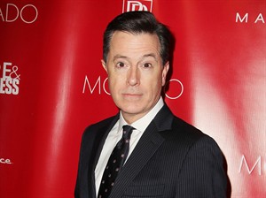 Stephen Colbert assails Amazon over delays, touts debut novel that becomes instant bestseller | iNFOnews.ca CP28643331