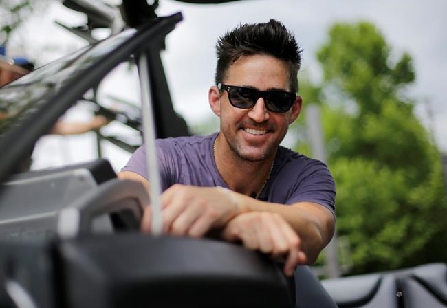 Singer Jake Owen focuses on positivity after a tough year | iNFOnews.ca Singer Jake Owen focuses on positivity after a tough year | iNFOnews.ca