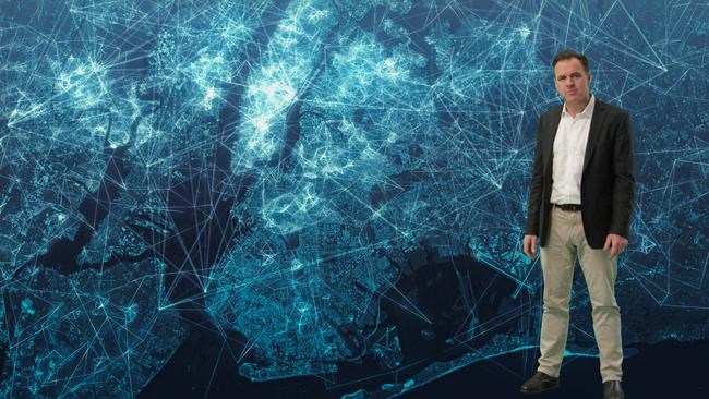 Historian Niall Ferguson warns of contagion, online and off | iNFOnews.ca CP1854721281
