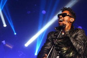 R&B singer Miguel celebrates Grammy Award nominations at Los Angeles concert | iNFOnews.ca CP26935349