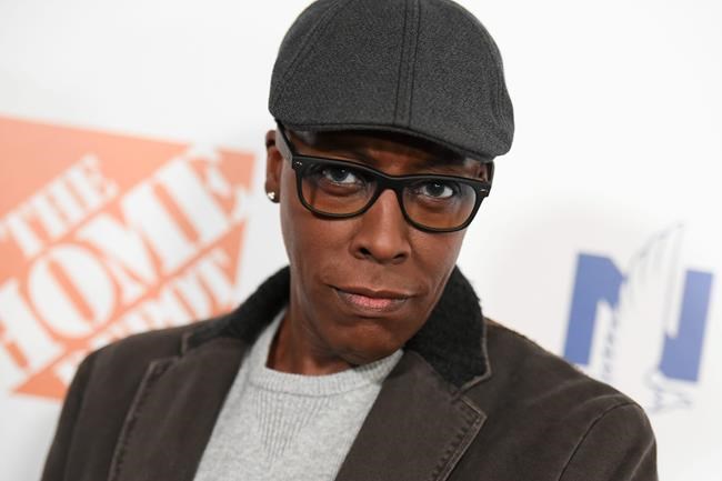 Arsenio Hall sues Sinead O'Connor for libel over Prince post | iNFOnews.ca