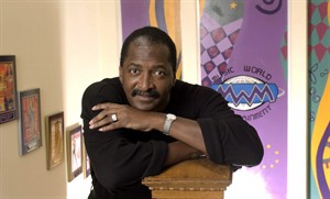 Beyonce's father and former manager, Mathew Knowles, weds former model | iNFOnews.ca CP24121538