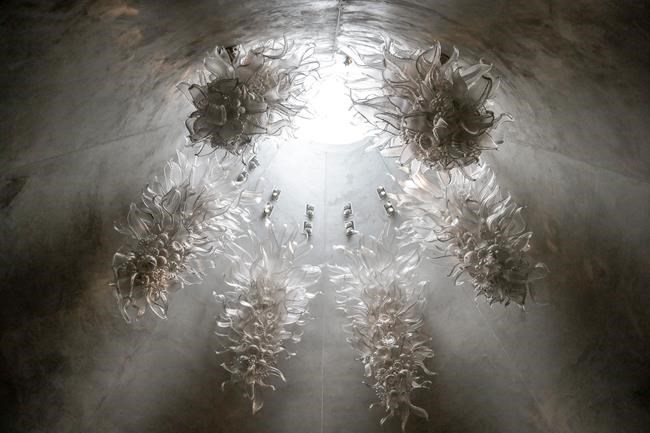 At 75, Dale Chihuly discusses struggles with mental health | iNFOnews.ca