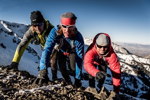Video selfies by a tough trio of travellers on Animal Planet's '100 Miles from Nowhere' | iNFOnews.ca CP32623822