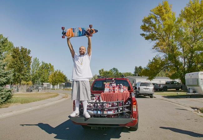 With 'Dreams' and juice, Idaho man finds online fame | iNFOnews.ca CP2006381881