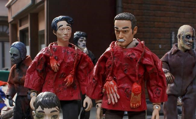 'Robot Chicken' hatches a dead-on 'Walking Dead' spoof | iNFOnews.ca 'Robot Chicken' hatches a dead-on 'Walking Dead' spoof | iNFOnews.ca