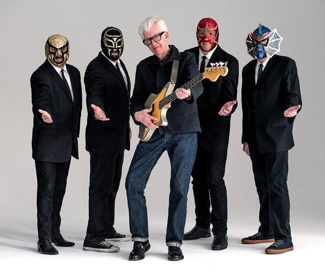 Nick Lowe rediscovers roots with Los Straitjackets | iNFOnews.ca