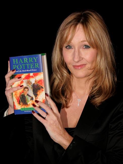 `Handmaid's Tale,' Harry Potter on challenged books list | iNFOnews.ca `Handmaid's Tale,' Harry Potter on challenged books list | iNFOnews.ca
