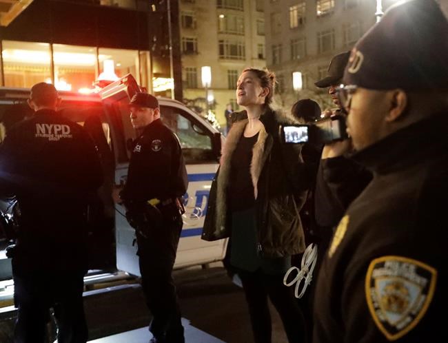 Border declaration protesters arrested at NYC Trump hotel | iNFOnews.ca