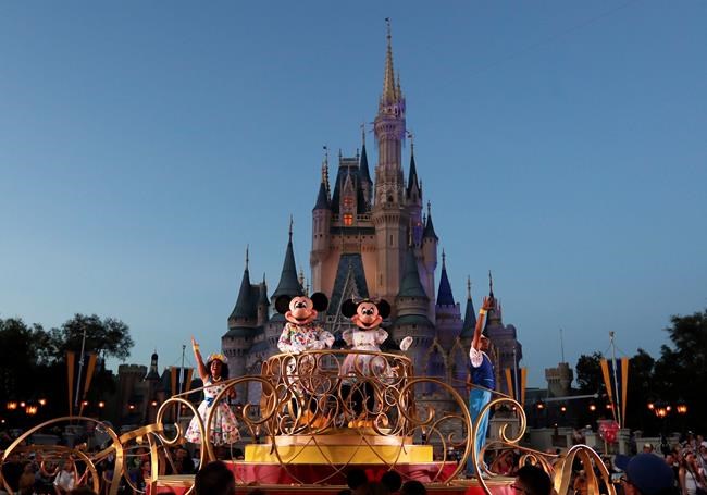 Florida theme parks keep eye on virus as spring break nears | iNFOnews.ca
