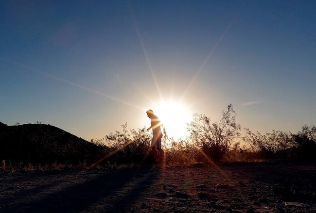 Phoenix has first 100-degree day of year; 4th earliest ever | iNFOnews.ca CP1968899187