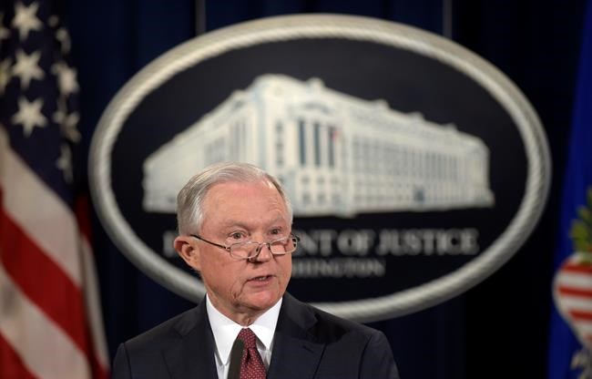 Judge blocks Trump decision to end young immigrant program | iNFOnews.ca