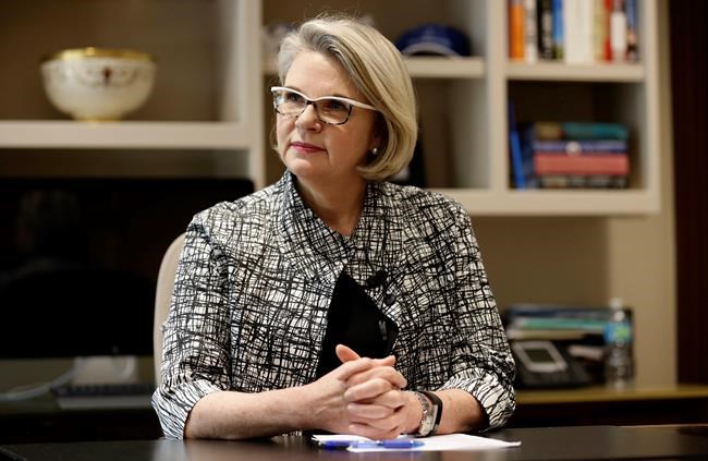 Board chairman urges support for UNC system president | iNFOnews.ca CP569376354