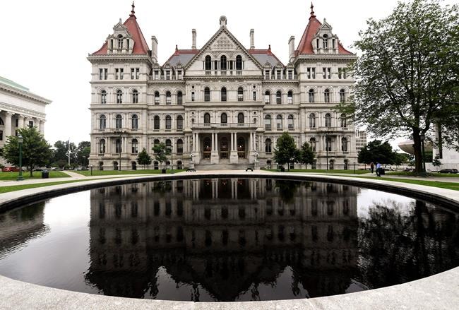 Push to legalize recreational pot fails in New York | iNFOnews.ca