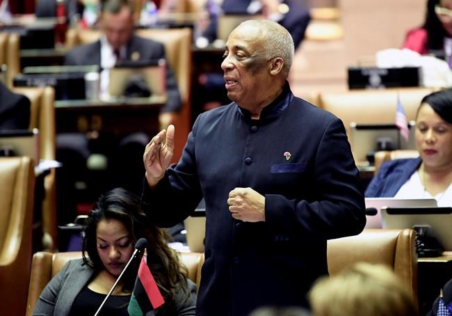 Manhattan tolls, plastic bag ban approved in New York budget | iNFOnews.ca