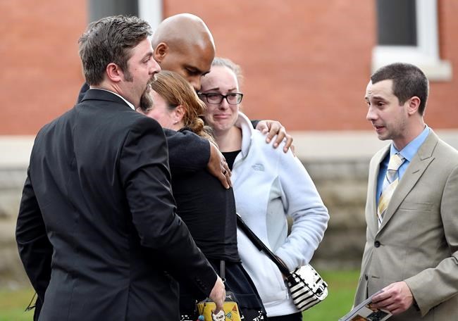 Mourners pack funeral for 8 of 20 killed in NY limo crash | iNFOnews.ca