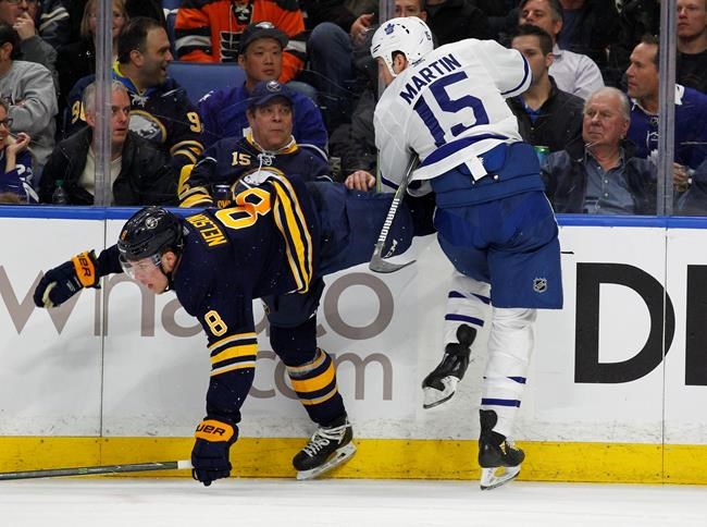 Sabres get bounces in 5-3 win over Maple Leafs | iNFOnews.ca Sabres get bounces in 5-3 win over Maple Leafs | iNFOnews.ca